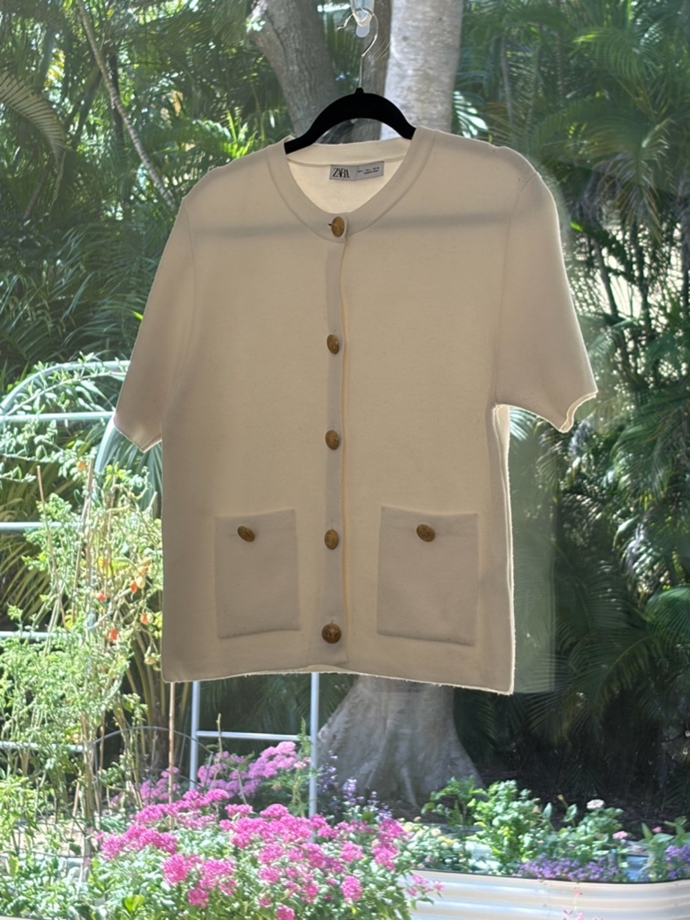 ZARA Cream Short Sleeve Knit Cardigan Size L Gold Button Pockets